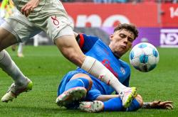 爱游戏网页版-包含谢菲联主场击败汉堡，实现德甲保级目标的词条