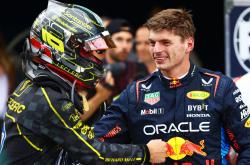 爱游戏官方-梅赛德斯翻盘阿斯顿马丁，勒克莱尔刷新纪录的简单介绍