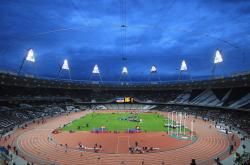 爱游戏官方-末节风暴！上海队窒息防守锁定胜局，约基奇式关键先生主宰赛场