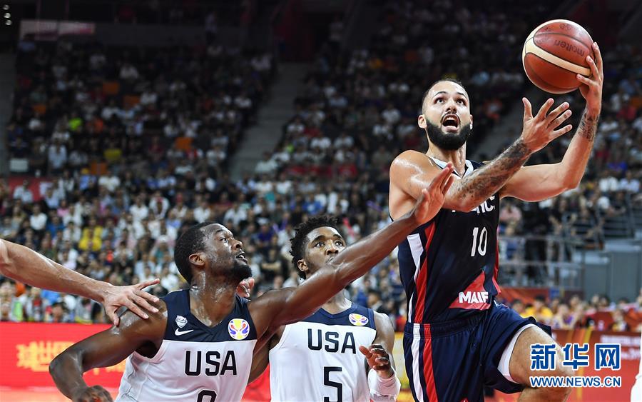 关于篮球世界杯半决赛，两支强队争夺决赛资格的信息