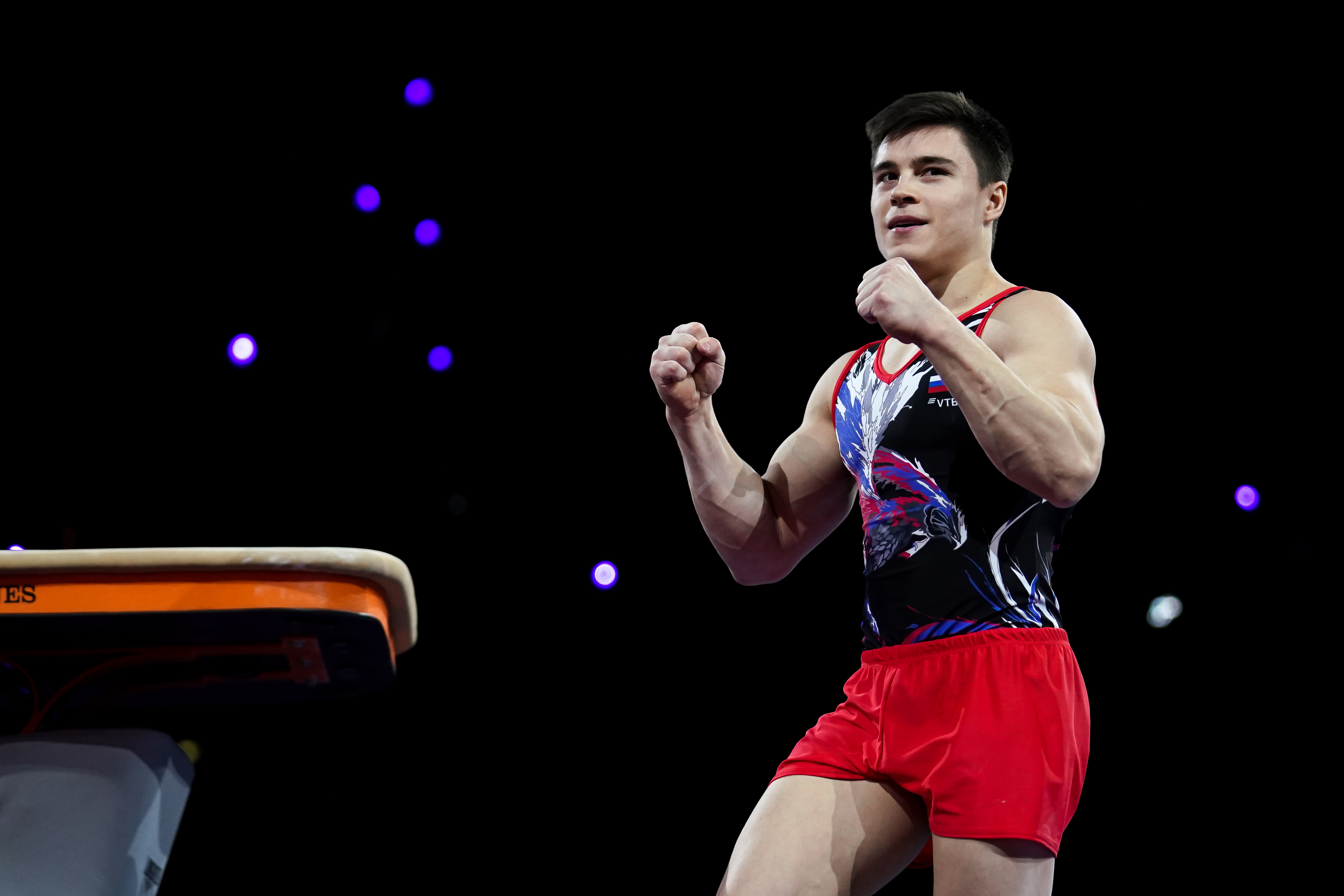 男子体操跳马比赛竞技水准迅猛攀升 男子体操跳马比赛竞技水准迅猛攀升