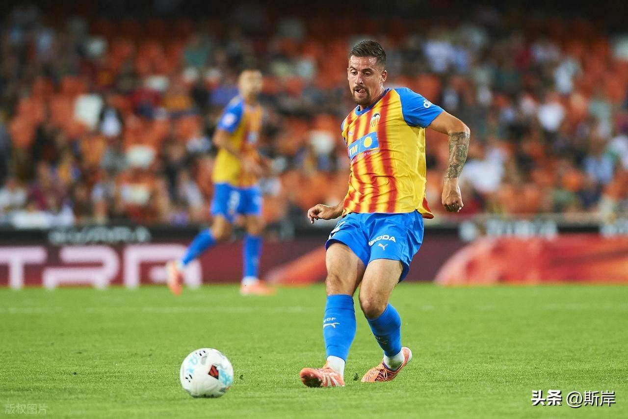 瓦伦西亚后卫表现抢眼，备战国际比赛