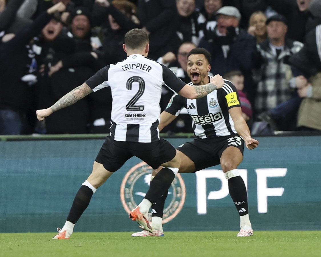 包含纽卡斯尔迎接新挑战，全力备战下一场比赛的词条