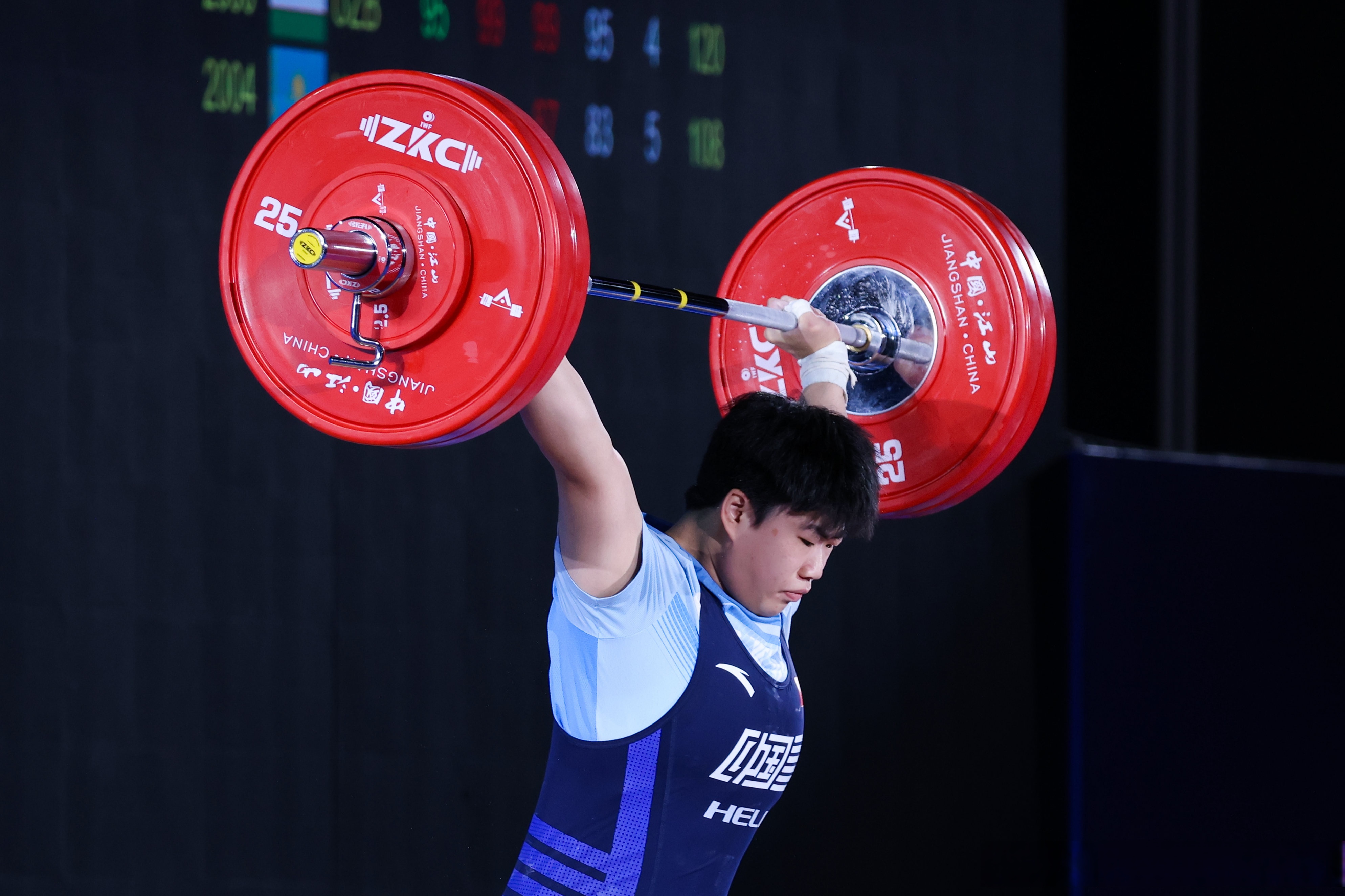 夺魁，我国运动员实现历史突破的简单介绍