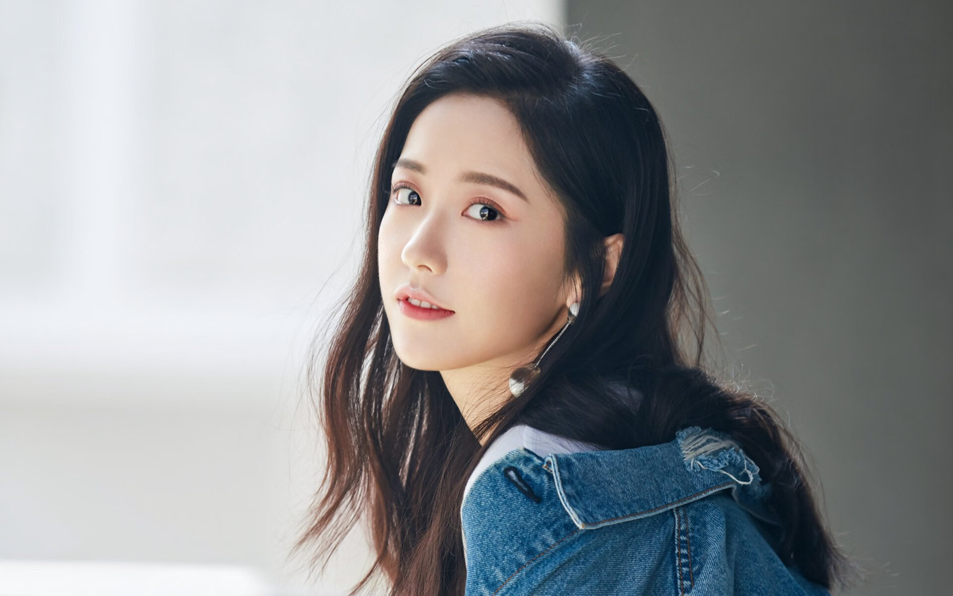 黄潜奇迹夜,加克波压制级表演导演压哨绝杀,比利亚雷亚尔力克智利豪强