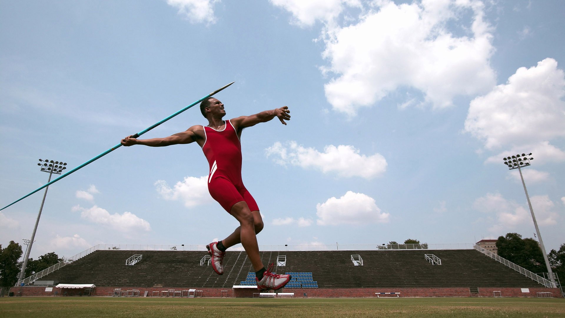 格列兹曼,在希腊神话与巴斯克铁壁之间,他是永不熄灭的火焰